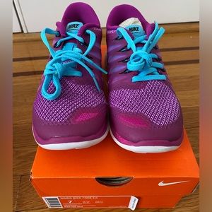 Nike Free 5.0 NWT
